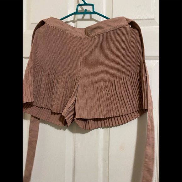 Pink Short - Picture 4 of 6